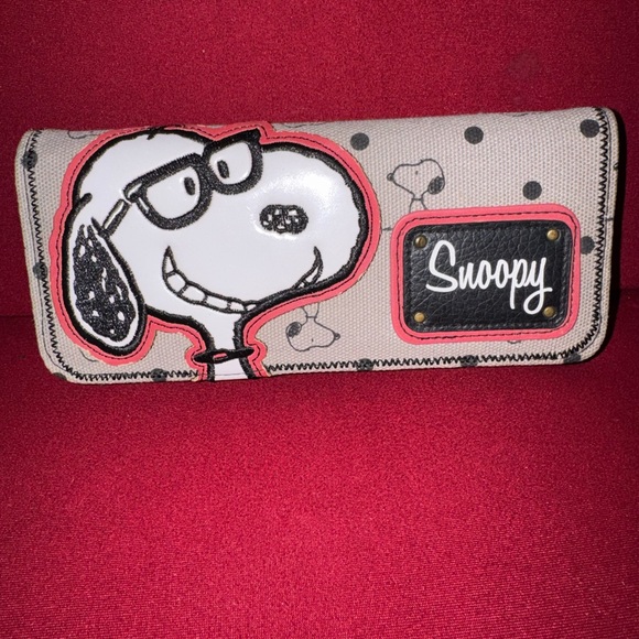 Loungefly Handbags - Vintage And RARE Loungefly ‘Joe Cool’ Snoopy Wallet Clutch